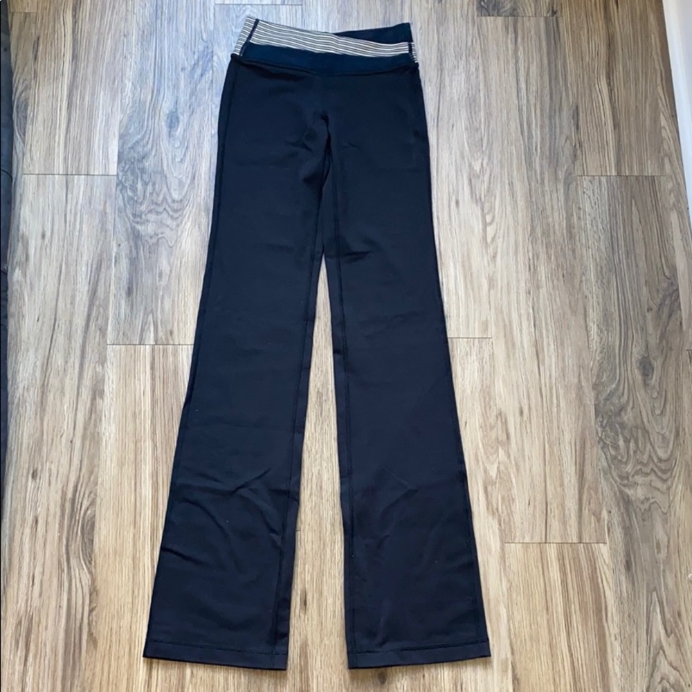 Lulu lemon black flared leggings